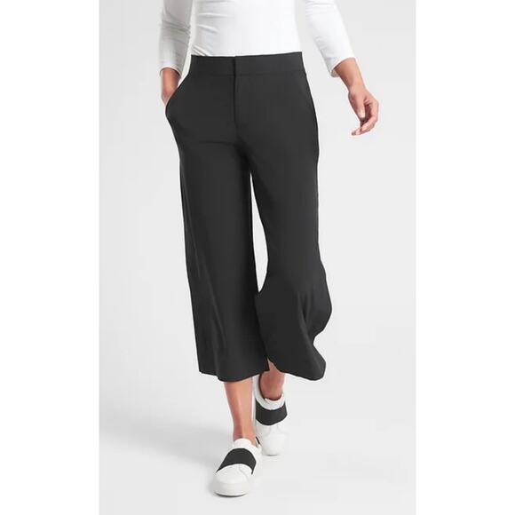 Athleta Black Tribeca Wide Leg Cropped Pant 10 - Picture 2 of 12